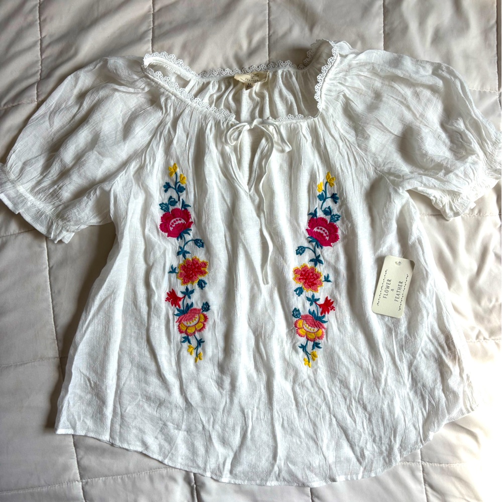 Flower & Feather Embroidered White Blouse NWT
